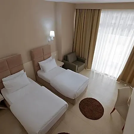 Horizont 4* Durrës