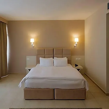 Horizont Szálloda 4*